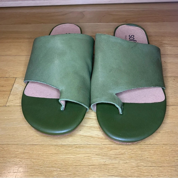 SoftWalk Corsica Sandal in Dark Olive - Size 6.5W - Picture 9 of 11